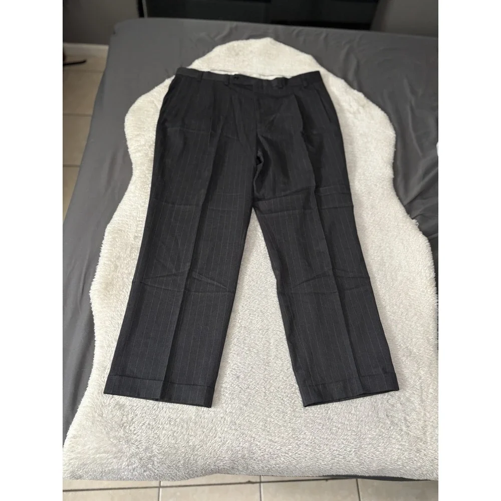 New Nautica Men's Gray‎ Striped Wool Pleated Dress Pants Cuffed Size 40x30